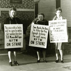 Family Fig5 092017 300x300 Family Fig5 092017 300x300