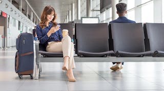 0718 HN-Smartphone Risk Management While Traveling