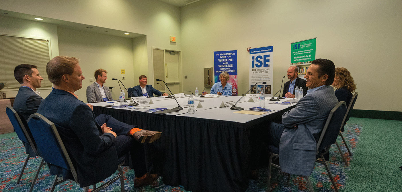 Roundtable 0120 1402x672