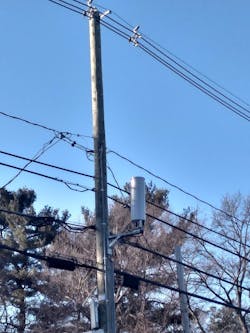 All parties working on a utility pole should understand the work rules for working in proximity to wireless antennas.