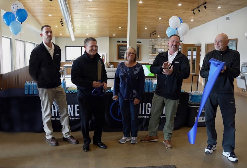 First customer ribbon cutting for Highline&rsquo;s Michigan business at the Escanaba Chamber of Commerce. (Pictured left to right: Matt Dale, Bruce Moore, Linda Budkis, Kirt Hooten, and Ed Legault.)
