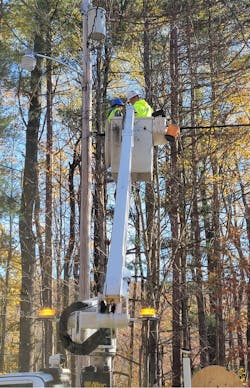 Training with a bucket truck may be fun but can be tight getting both the instructor and student in the bucket. Training with a bucket truck may be fun but can be tight getting both the instructor and student in the bucket.