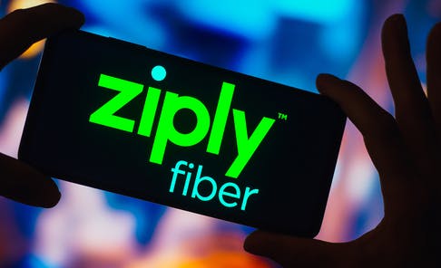 672917d5b17169ce66592adb Dreamstime S 261055572