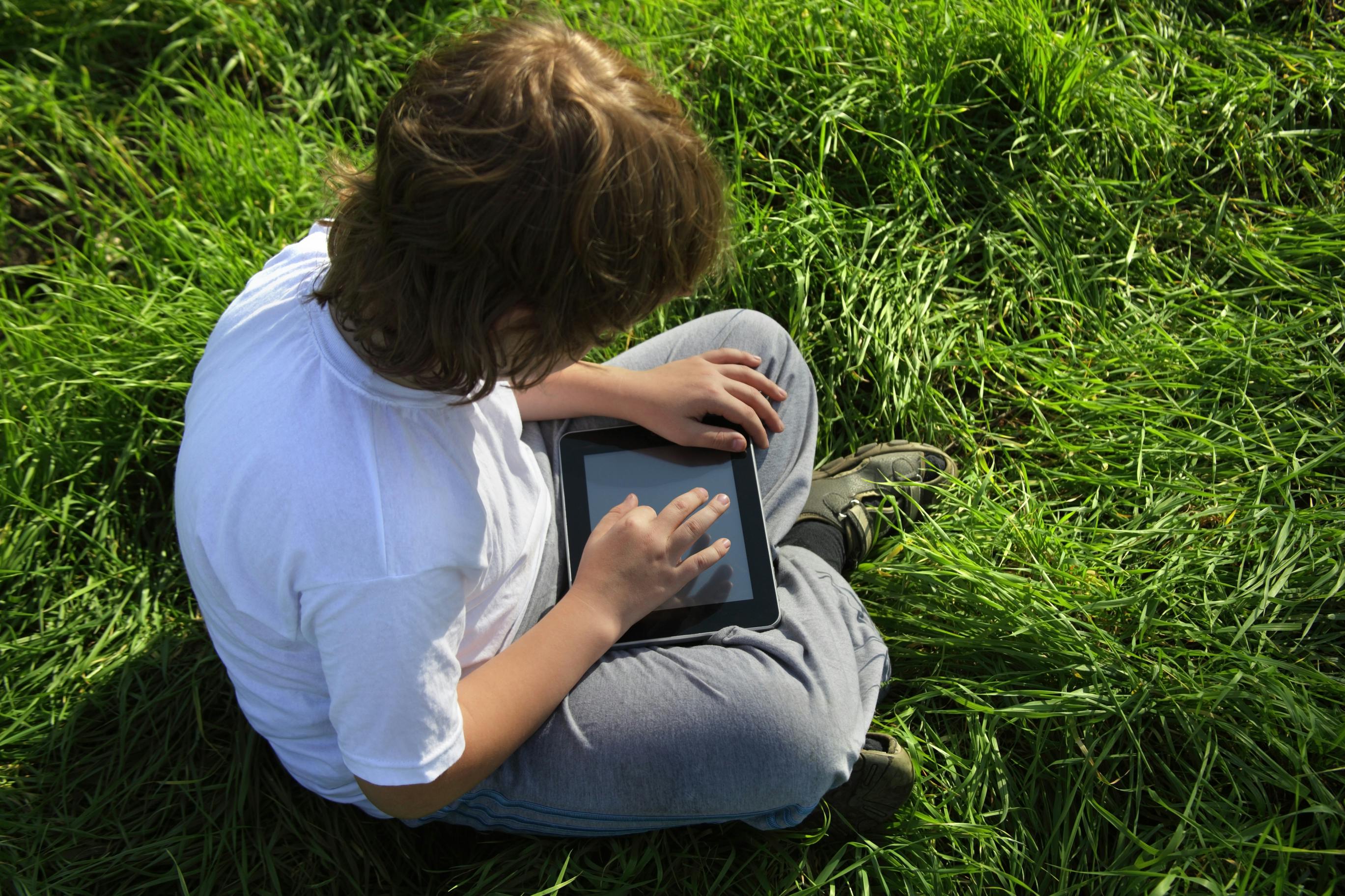 Closing the Usage Gap: More Than 3 Billion People Remain Offline