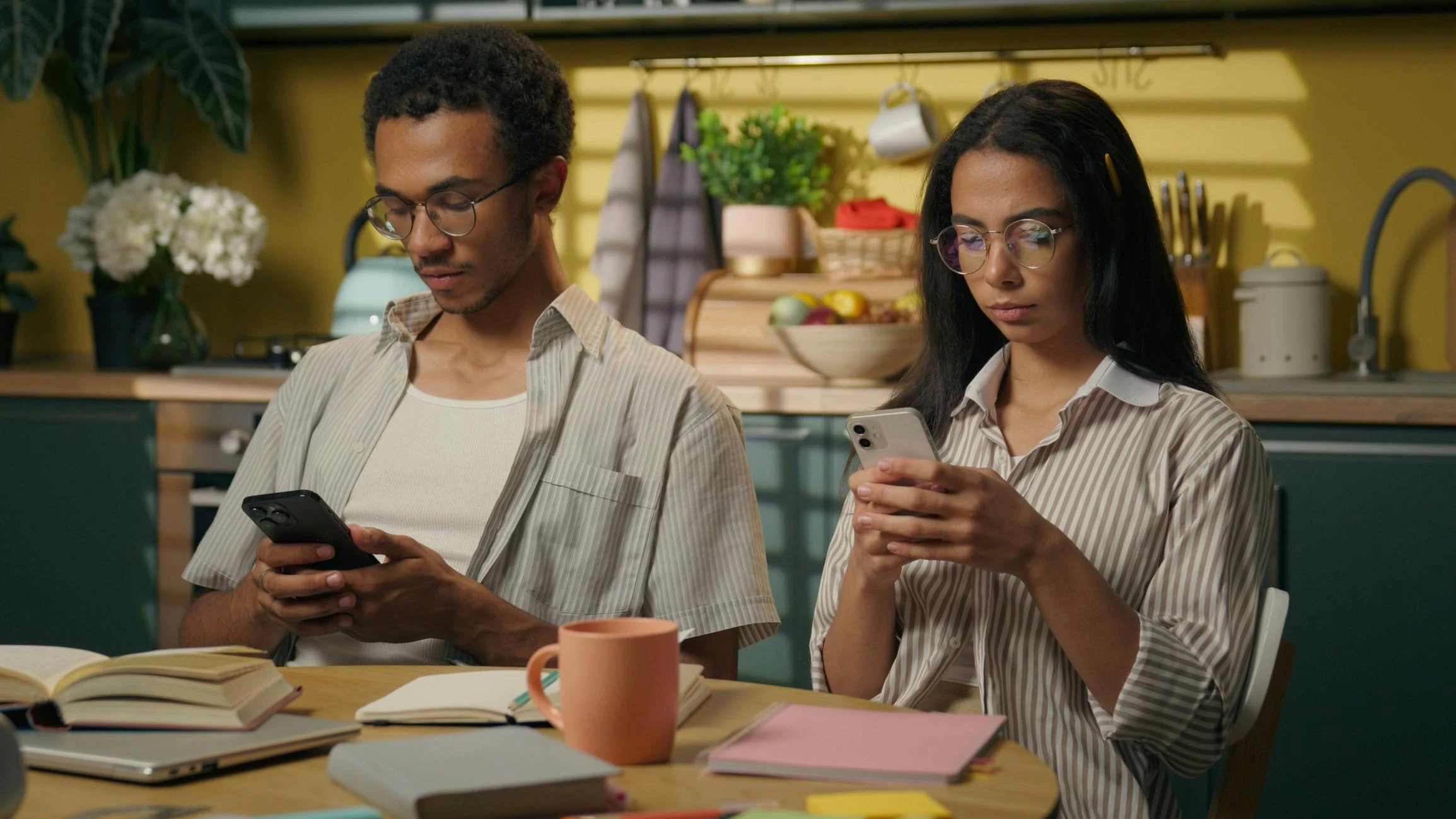 Research Finds Social Platforms Are Reshaping How Younger Consumers Choose Telecom Providers