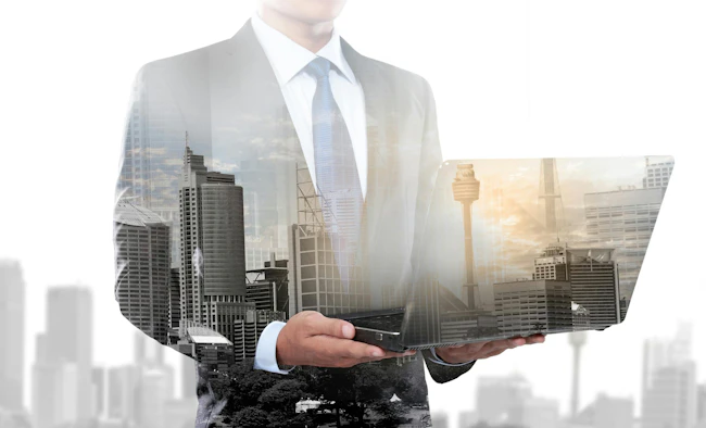 IQGeo Appoints Mike Woods as CEO Amid Fiber Expansion and Grid Modernization