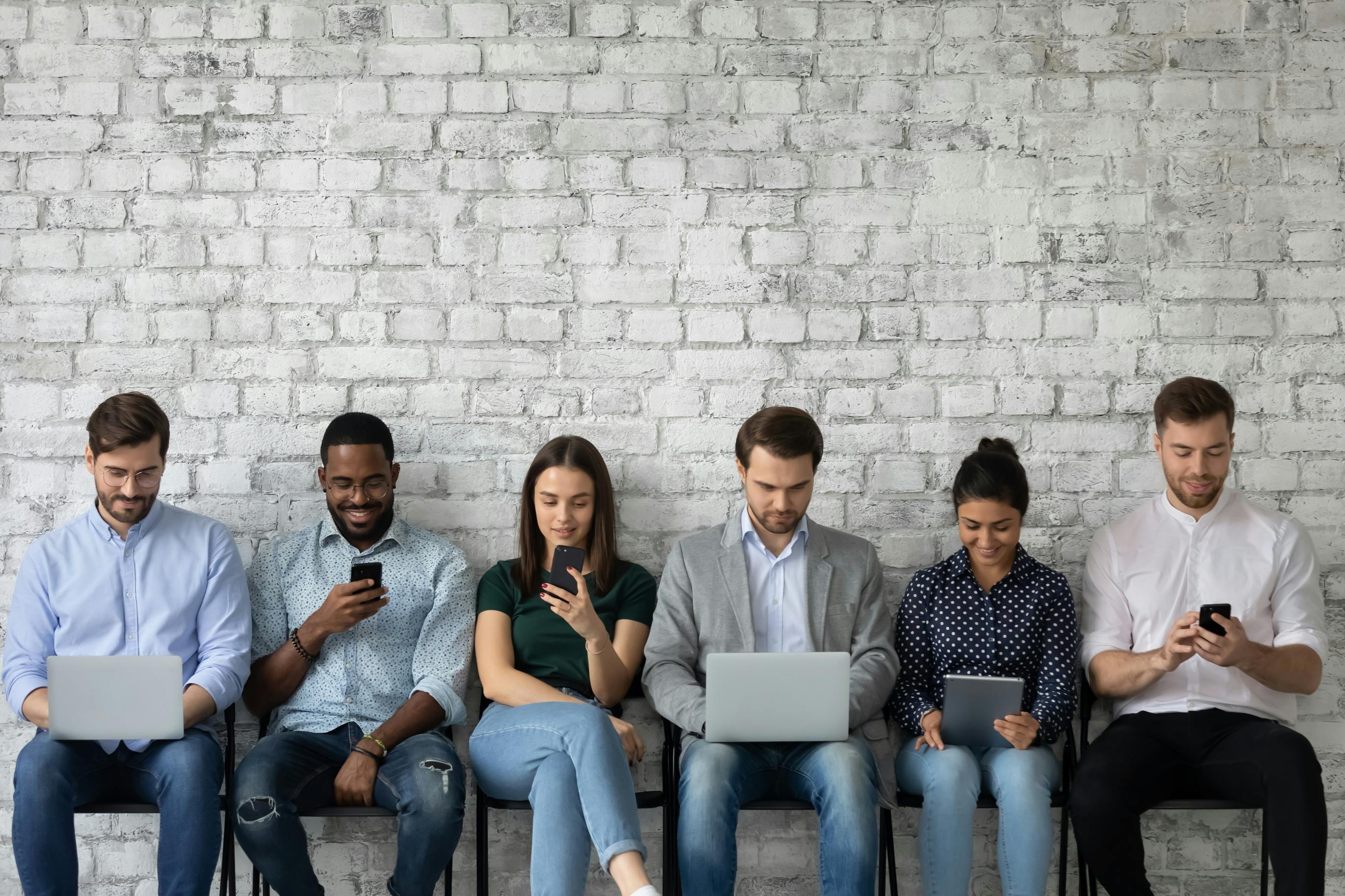 Wireless Customer Loyalty Study Highlights Growing Gap Between Major Carriers and Smaller Brands